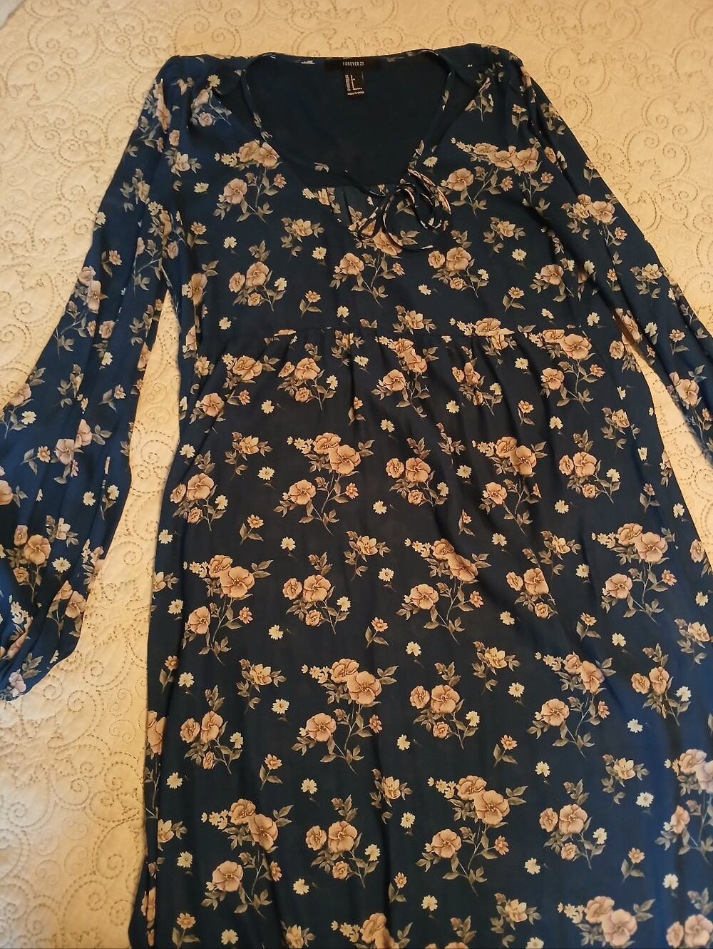 Forever 21 Navy Floral Long‑Sleeve Dress